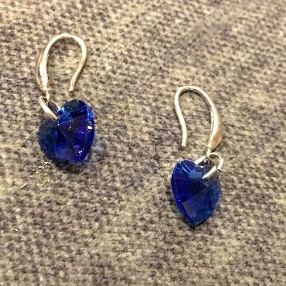 Blue heart earrings  - Picture 1 of 3
